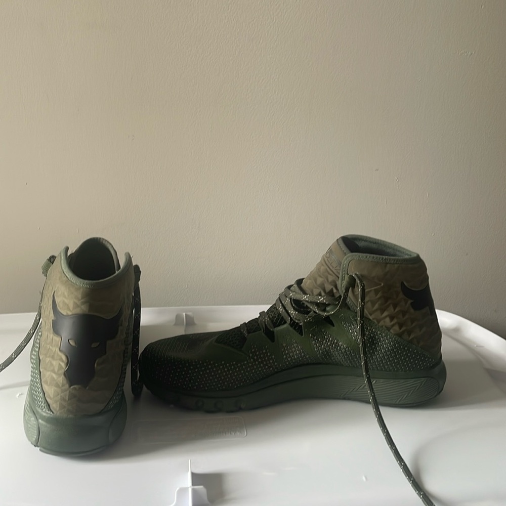New- UA Under Armour Delta Highlight Project The Rock Men's Size 12.5